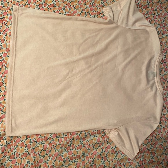 SHEIN Cream Tee with Red Graphic Print - Picture 2 of 2